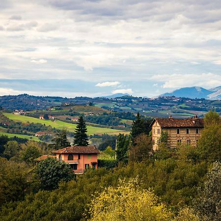 Charming Barolo Wine Loft Hotel Monforte D'Alba Ngoại thất bức ảnh