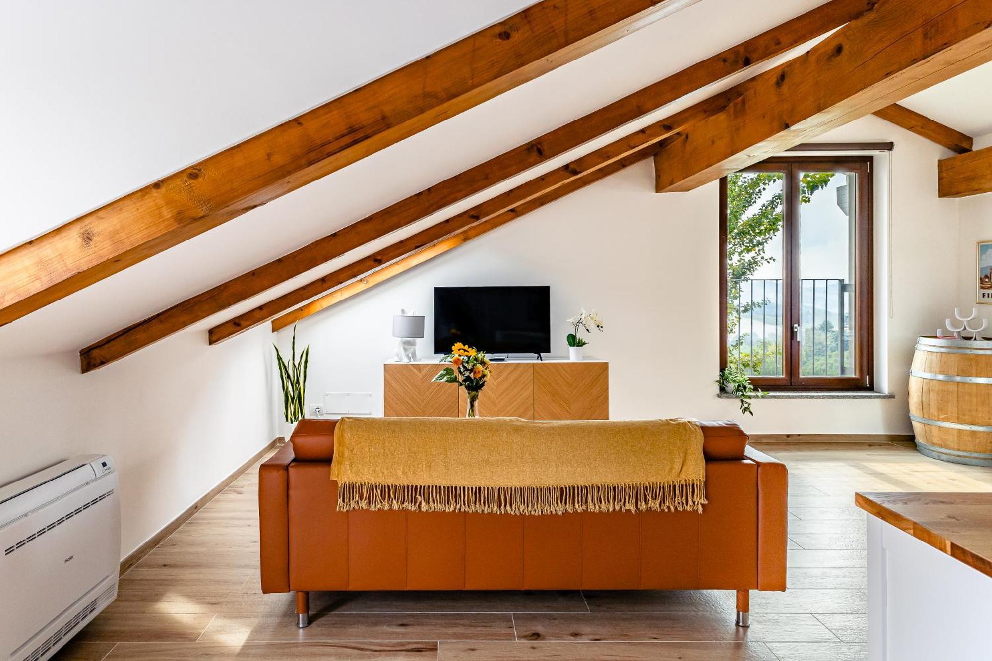 Charming Barolo Wine Loft Hotel Monforte D'Alba Ngoại thất bức ảnh